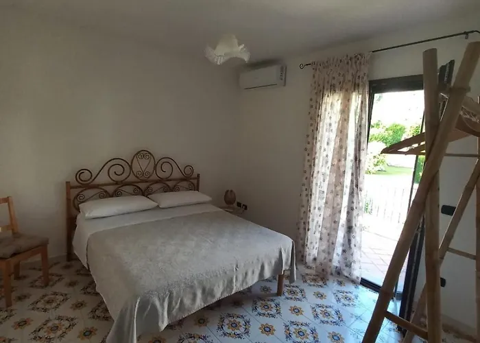 Alojamento de Acomodação e Pequeno-almoço Orchidea Praia a Mare