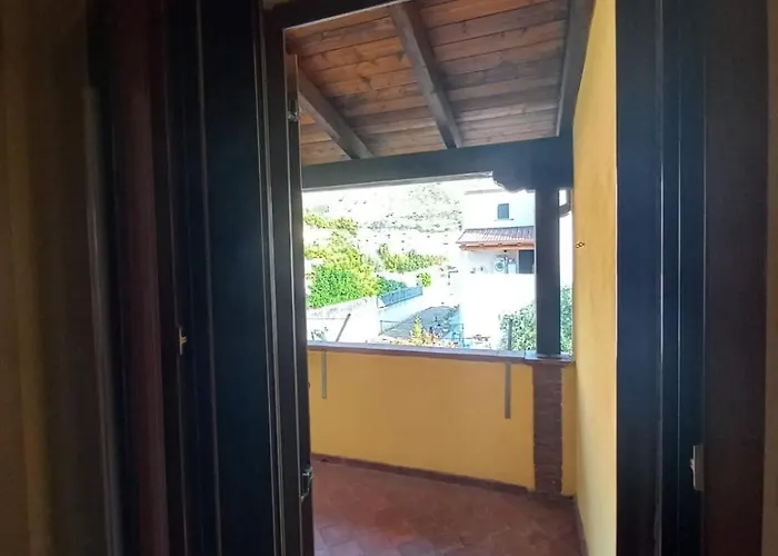 Alojamento de Acomodação e Pequeno-almoço Orchidea Praia a Mare